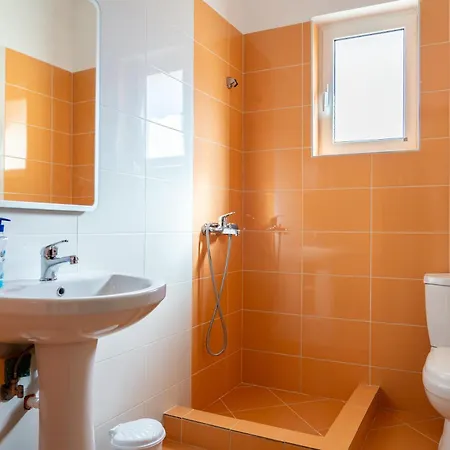 Konomi Apartmán *