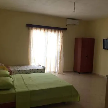Vila Konomi Pensjonat Wlora