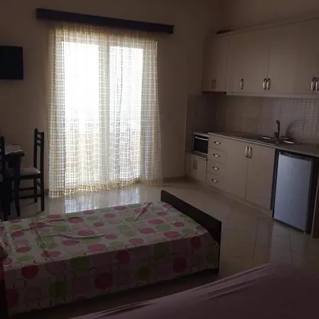 Vila Konomi Pensjonat Wlora