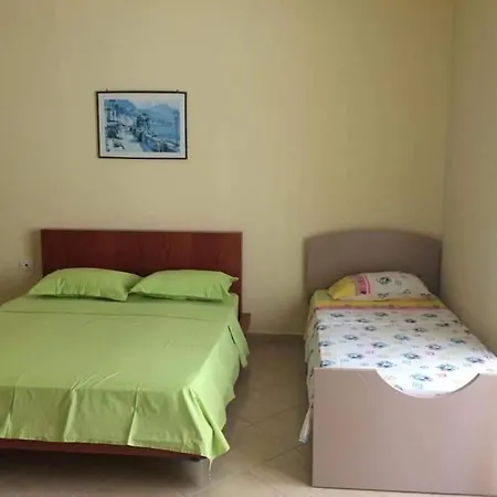 Vila Konomi Pensjonat Wlora